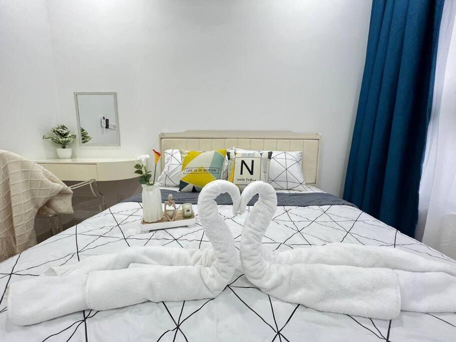Klcc Pavillion Sunway Velocity Mrt Lrt 11 Pax Apartment Kuala Lumpur