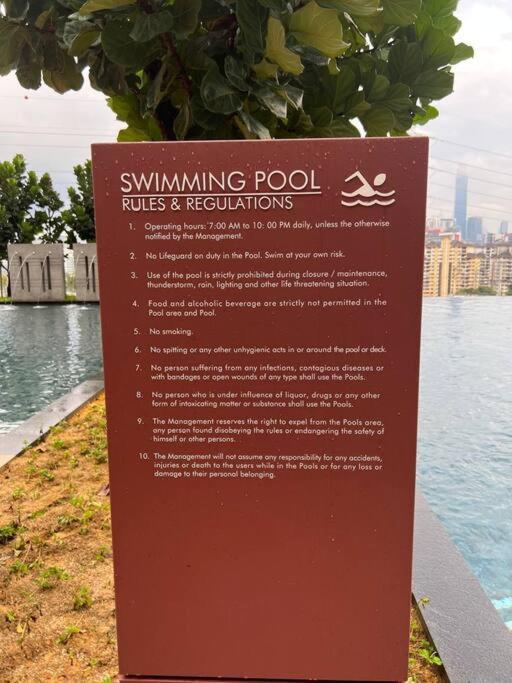 Klcc Pavillion Sunway Velocity Mrt Lrt 11 Pax Apartment *