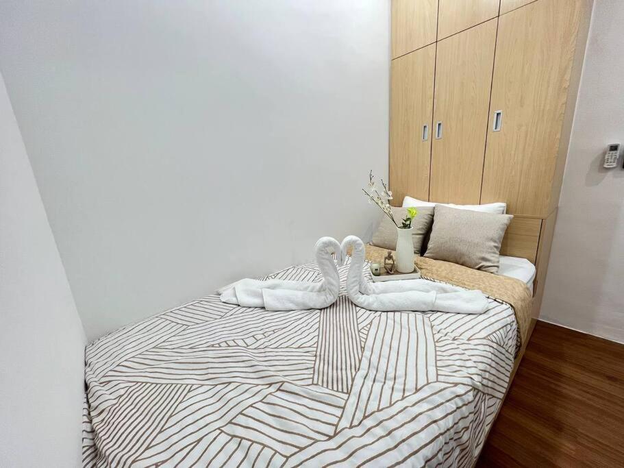 Klcc Pavillion Sunway Velocity Mrt Lrt 11 Pax Apartment Kuala Lumpur