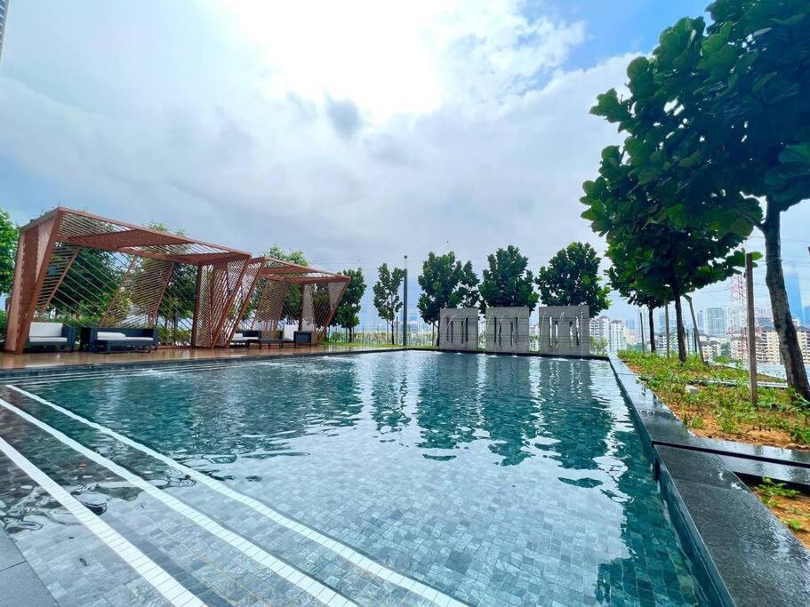 Klcc Pavillion Sunway Velocity Mrt Lrt 11 Pax Apartment Kuala Lumpur