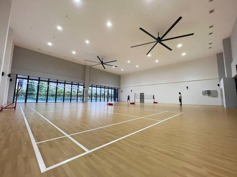 Klcc Pavillion Sunway Velocity Mrt Lrt 11 Pax Apartment *