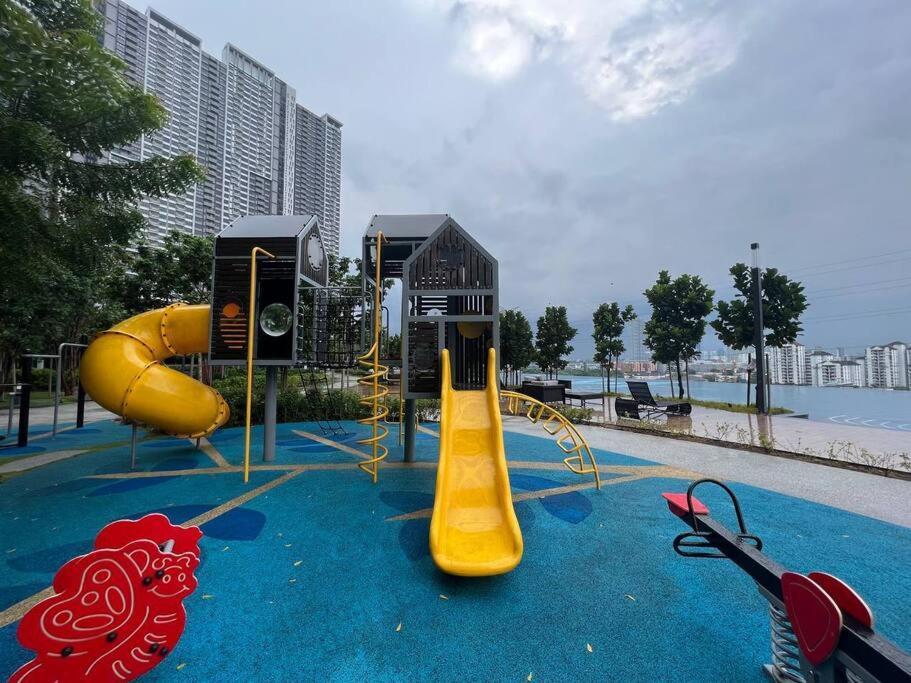 Pangsapuri Klcc Pavillion Sunway Velocity Mrt Lrt 11 Pax *